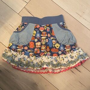 Matilda Jane, Colourful Patterned Women's Skort size 7 like new condition.